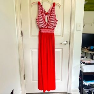 Gilli Maxi Dress red with white smocking at waist, keyhole back, padded, size: L
